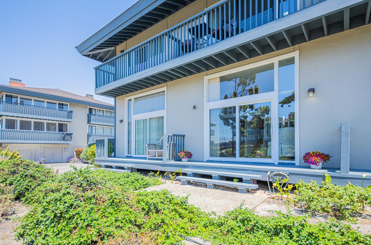 Detail Gallery Image 6 of 52 For 39 La Playa St, Monterey,  CA 93940 - 2 Beds | 2/1 Baths