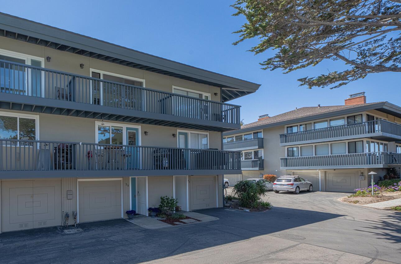 Detail Gallery Image 7 of 52 For 39 La Playa St, Monterey,  CA 93940 - 2 Beds | 2/1 Baths