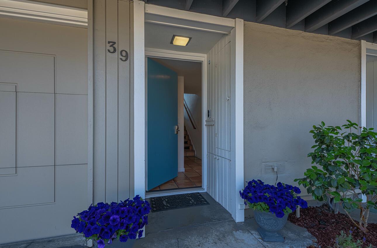 Detail Gallery Image 8 of 52 For 39 La Playa St, Monterey,  CA 93940 - 2 Beds | 2/1 Baths