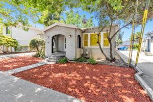 Detail Gallery Image 3 of 44 For 1219 Park Ave, San Jose,  CA 95126 - 3 Beds | 1/1 Baths