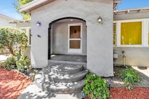 Detail Gallery Image 4 of 44 For 1219 Park Ave, San Jose,  CA 95126 - 3 Beds | 1/1 Baths