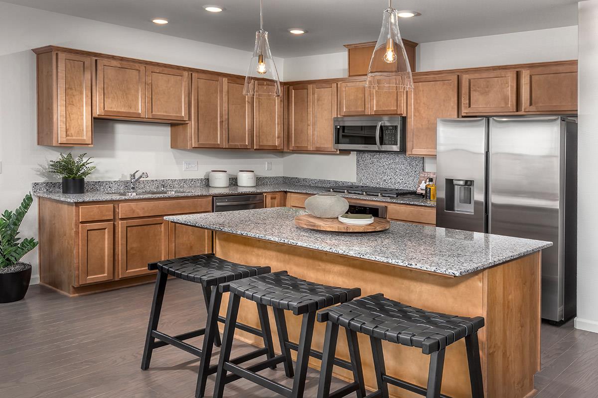 Detail Gallery Image 7 of 13 For 321 Walk About Way, Hollister,  CA 95023 - 3 Beds | 2 Baths