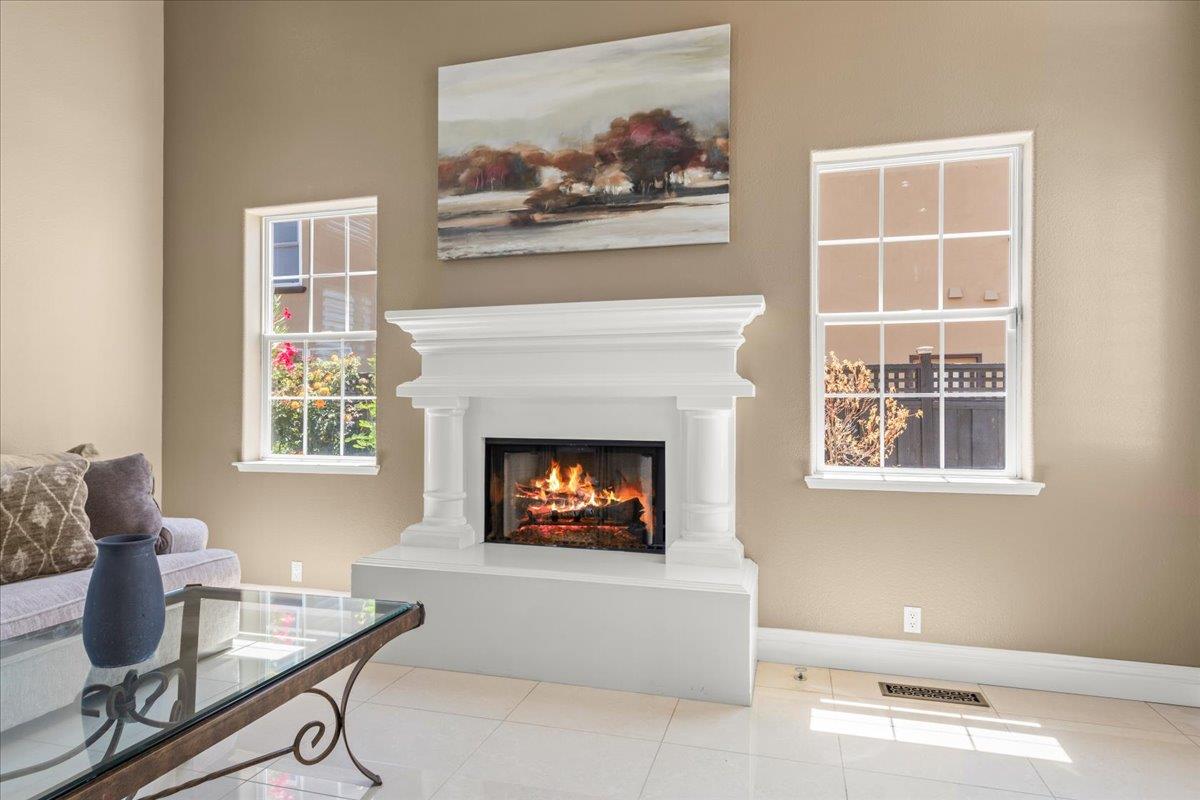 Detail Gallery Image 10 of 68 For 834 English Walnut Way, Morgan Hill,  CA 95037 - 5 Beds | 3/1 Baths