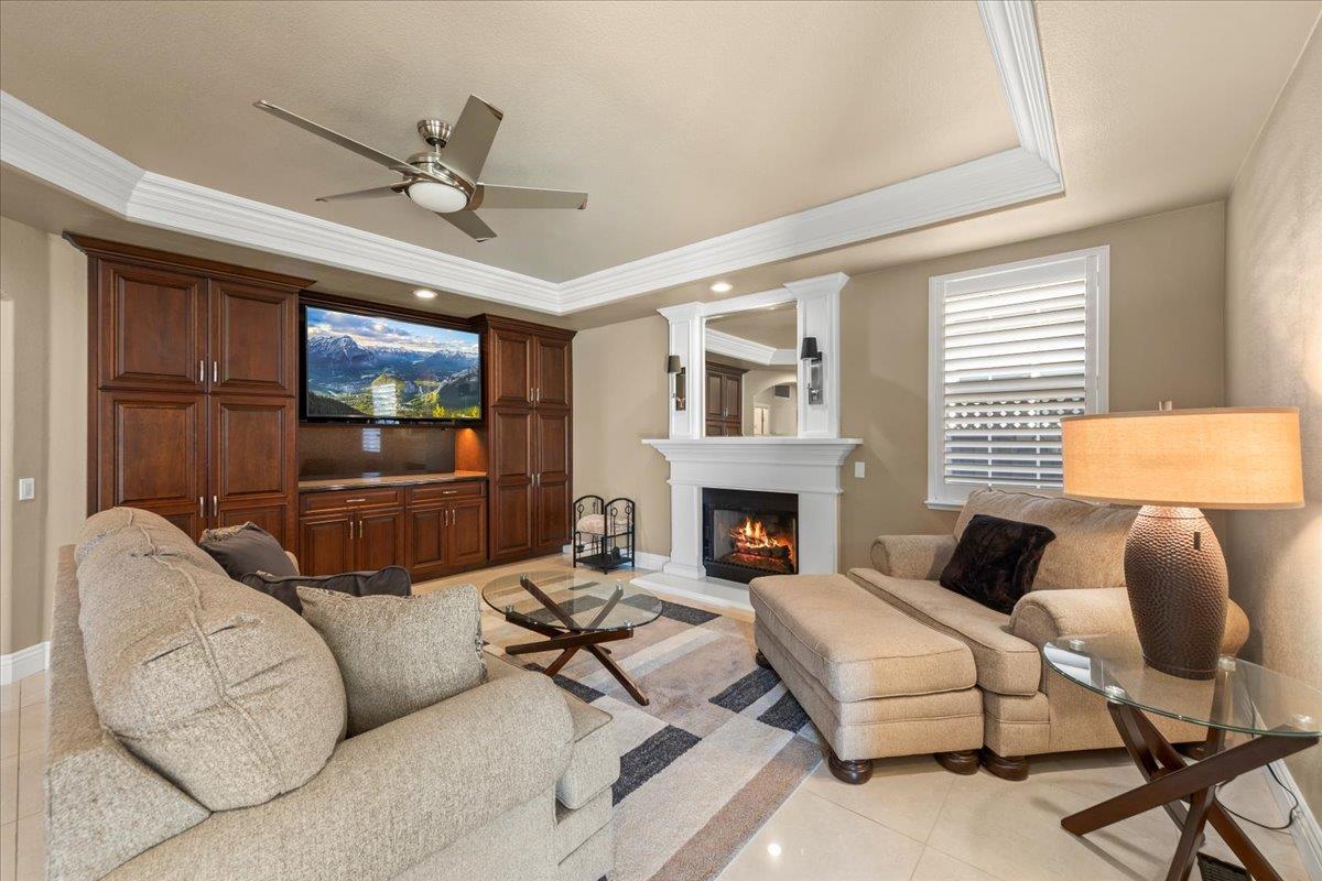 Detail Gallery Image 21 of 68 For 834 English Walnut Way, Morgan Hill,  CA 95037 - 5 Beds | 3/1 Baths