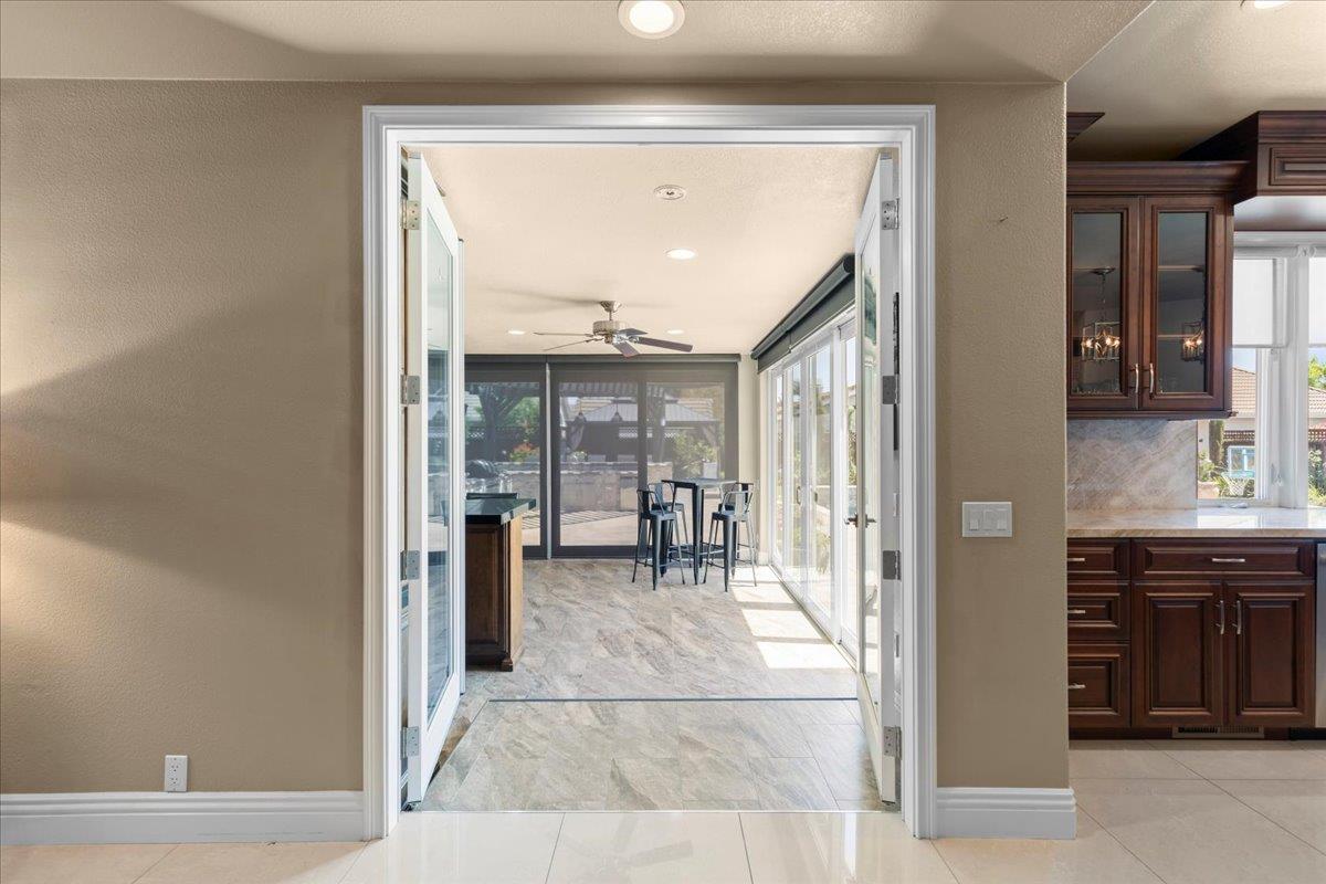 Detail Gallery Image 25 of 68 For 834 English Walnut Way, Morgan Hill,  CA 95037 - 5 Beds | 3/1 Baths