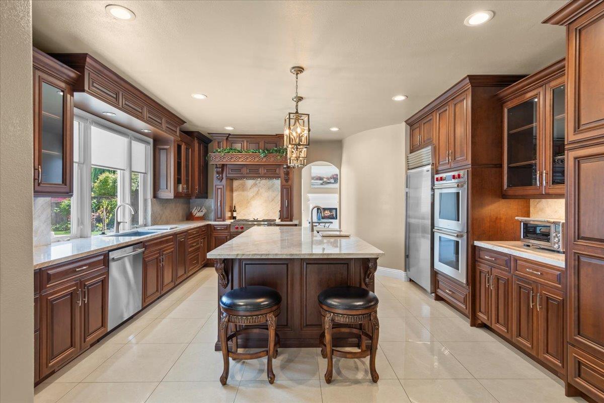 Detail Gallery Image 29 of 68 For 834 English Walnut Way, Morgan Hill,  CA 95037 - 5 Beds | 3/1 Baths