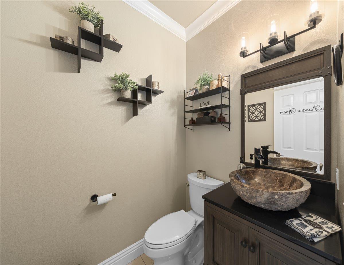Detail Gallery Image 31 of 68 For 834 English Walnut Way, Morgan Hill,  CA 95037 - 5 Beds | 3/1 Baths