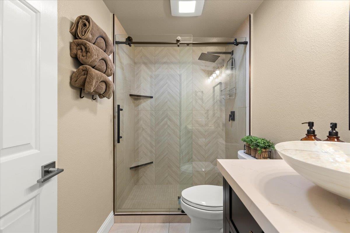 Detail Gallery Image 34 of 68 For 834 English Walnut Way, Morgan Hill,  CA 95037 - 5 Beds | 3/1 Baths