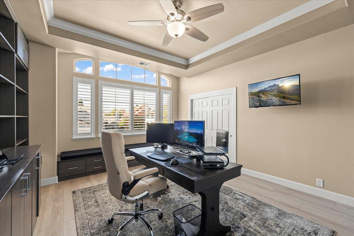 Detail Gallery Image 37 of 68 For 834 English Walnut Way, Morgan Hill,  CA 95037 - 5 Beds | 3/1 Baths