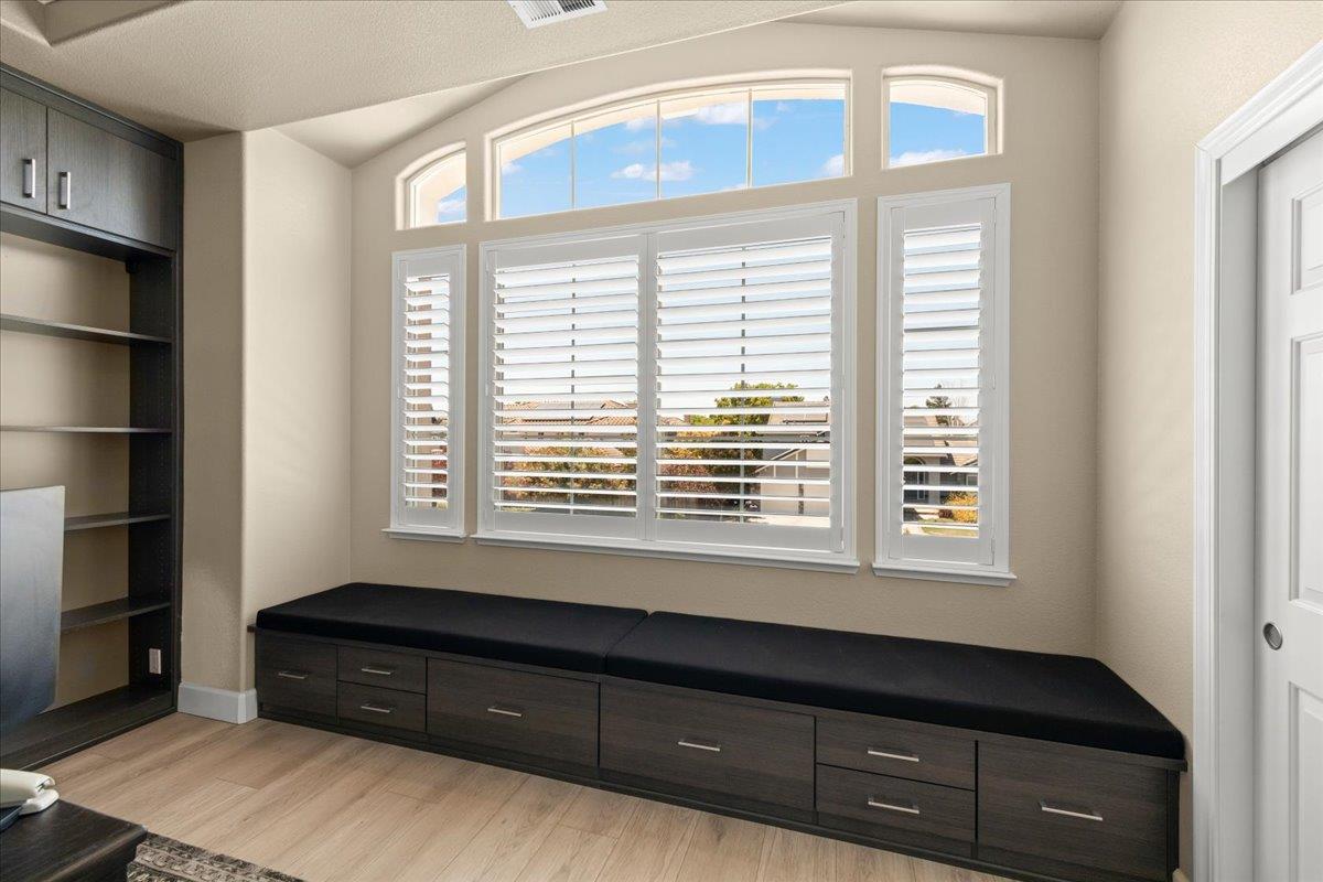 Detail Gallery Image 38 of 68 For 834 English Walnut Way, Morgan Hill,  CA 95037 - 5 Beds | 3/1 Baths