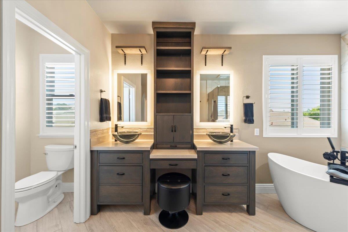Detail Gallery Image 47 of 68 For 834 English Walnut Way, Morgan Hill,  CA 95037 - 5 Beds | 3/1 Baths