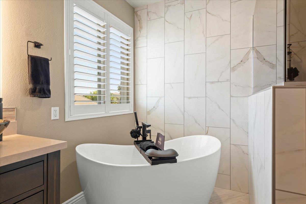 Detail Gallery Image 49 of 68 For 834 English Walnut Way, Morgan Hill,  CA 95037 - 5 Beds | 3/1 Baths