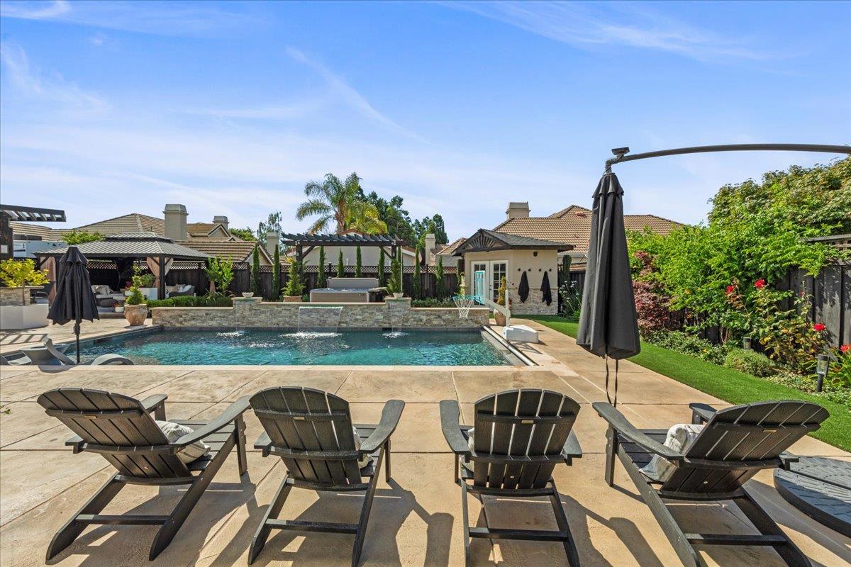 Detail Gallery Image 54 of 68 For 834 English Walnut Way, Morgan Hill,  CA 95037 - 5 Beds | 3/1 Baths