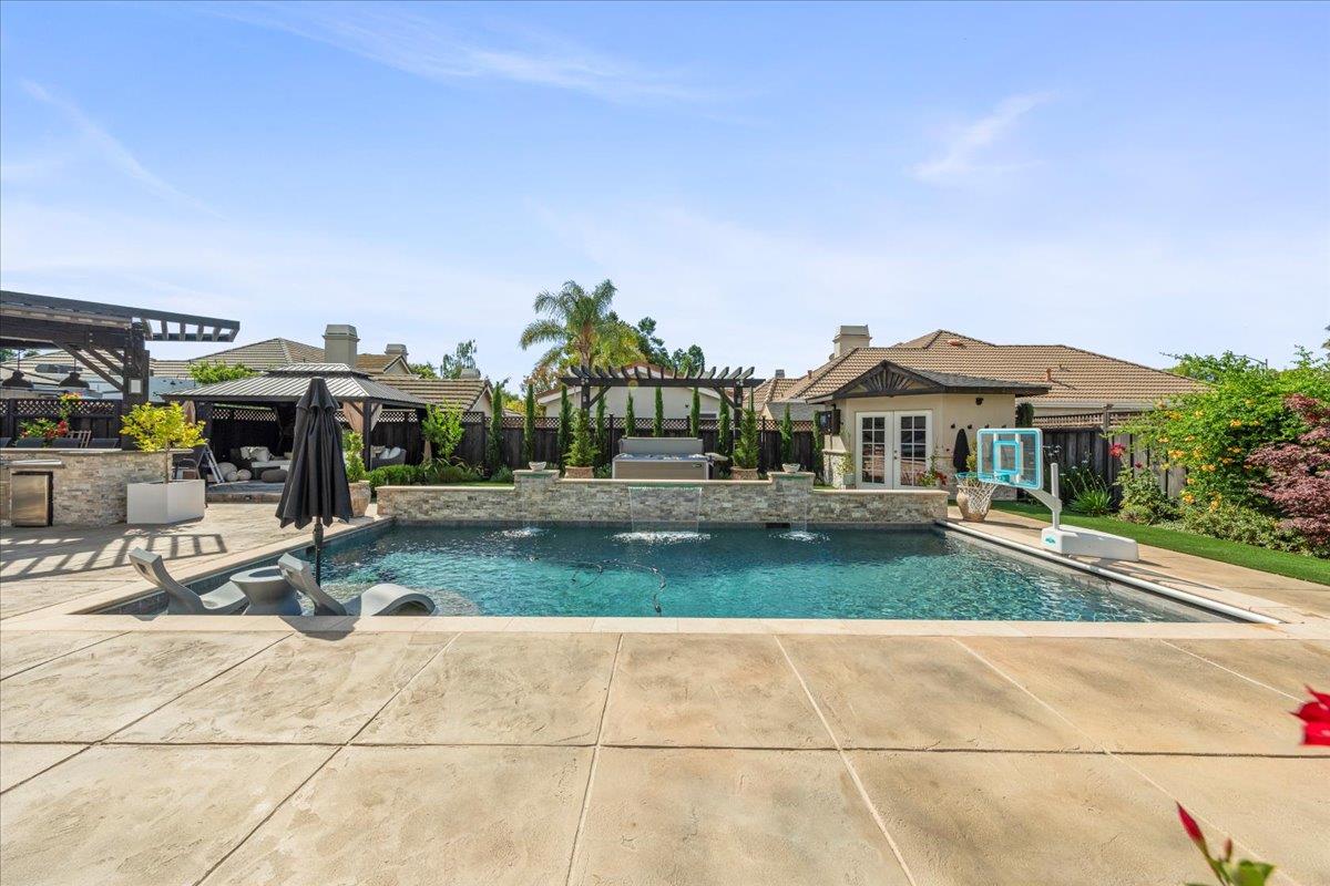 Detail Gallery Image 55 of 68 For 834 English Walnut Way, Morgan Hill,  CA 95037 - 5 Beds | 3/1 Baths