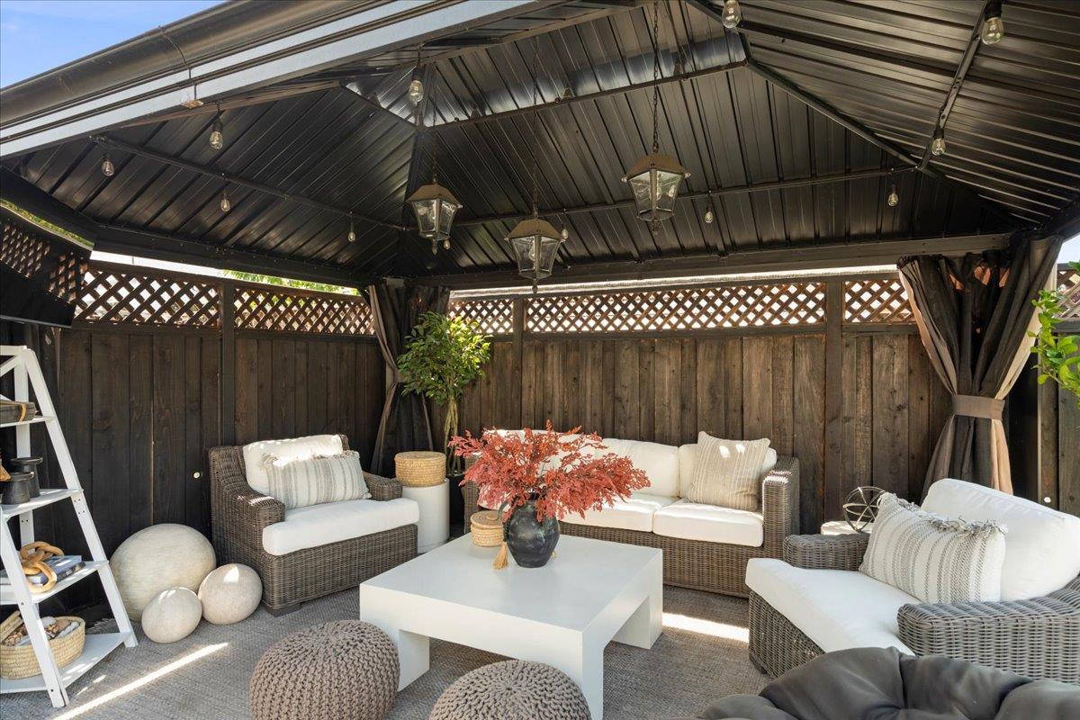 Detail Gallery Image 60 of 68 For 834 English Walnut Way, Morgan Hill,  CA 95037 - 5 Beds | 3/1 Baths