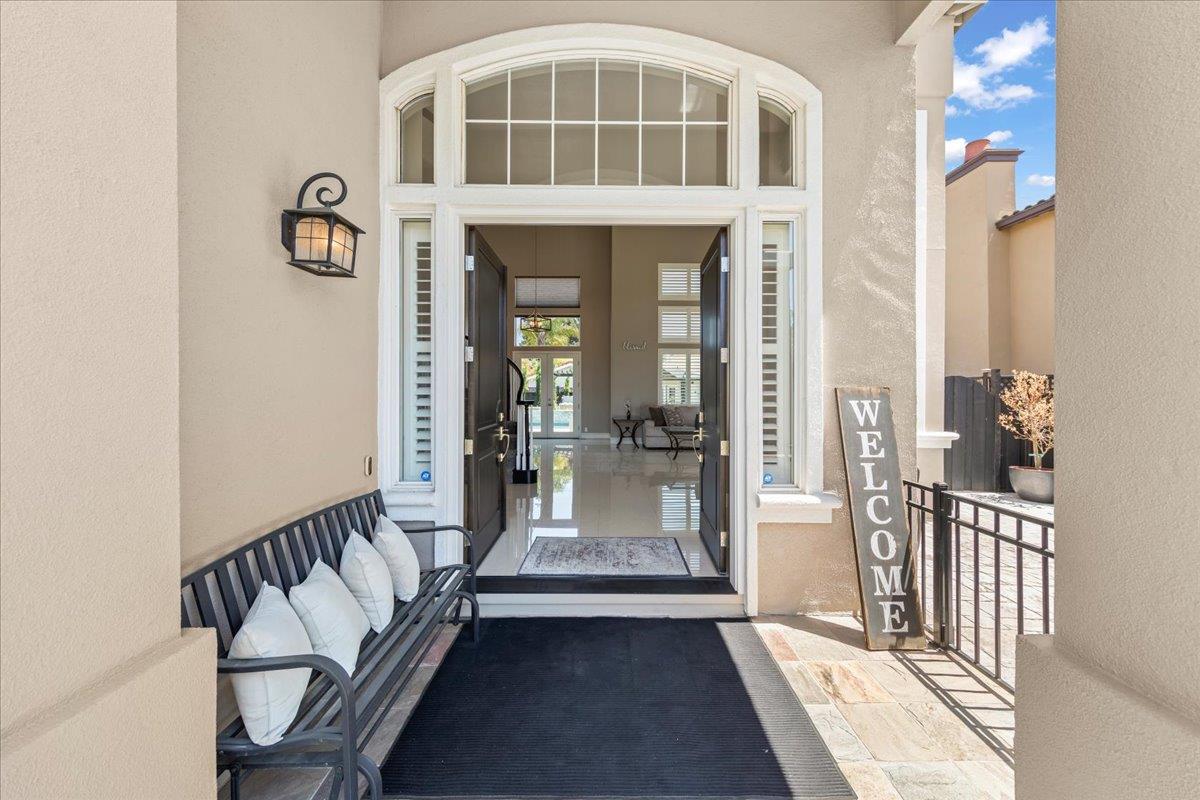 Detail Gallery Image 7 of 68 For 834 English Walnut Way, Morgan Hill,  CA 95037 - 5 Beds | 3/1 Baths