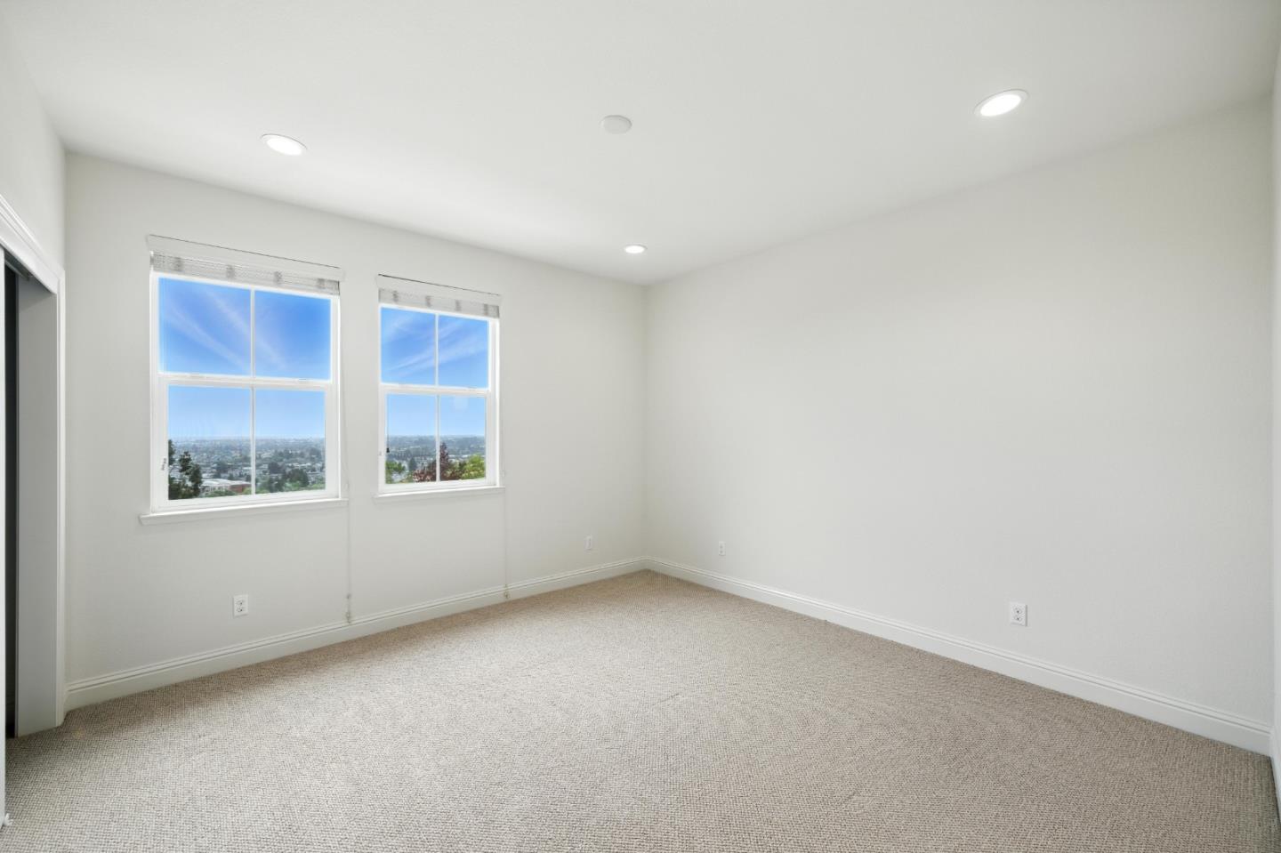 Detail Gallery Image 26 of 48 For 28780 Vista Grande Dr, Hayward,  CA 94544 - 5 Beds | 3 Baths