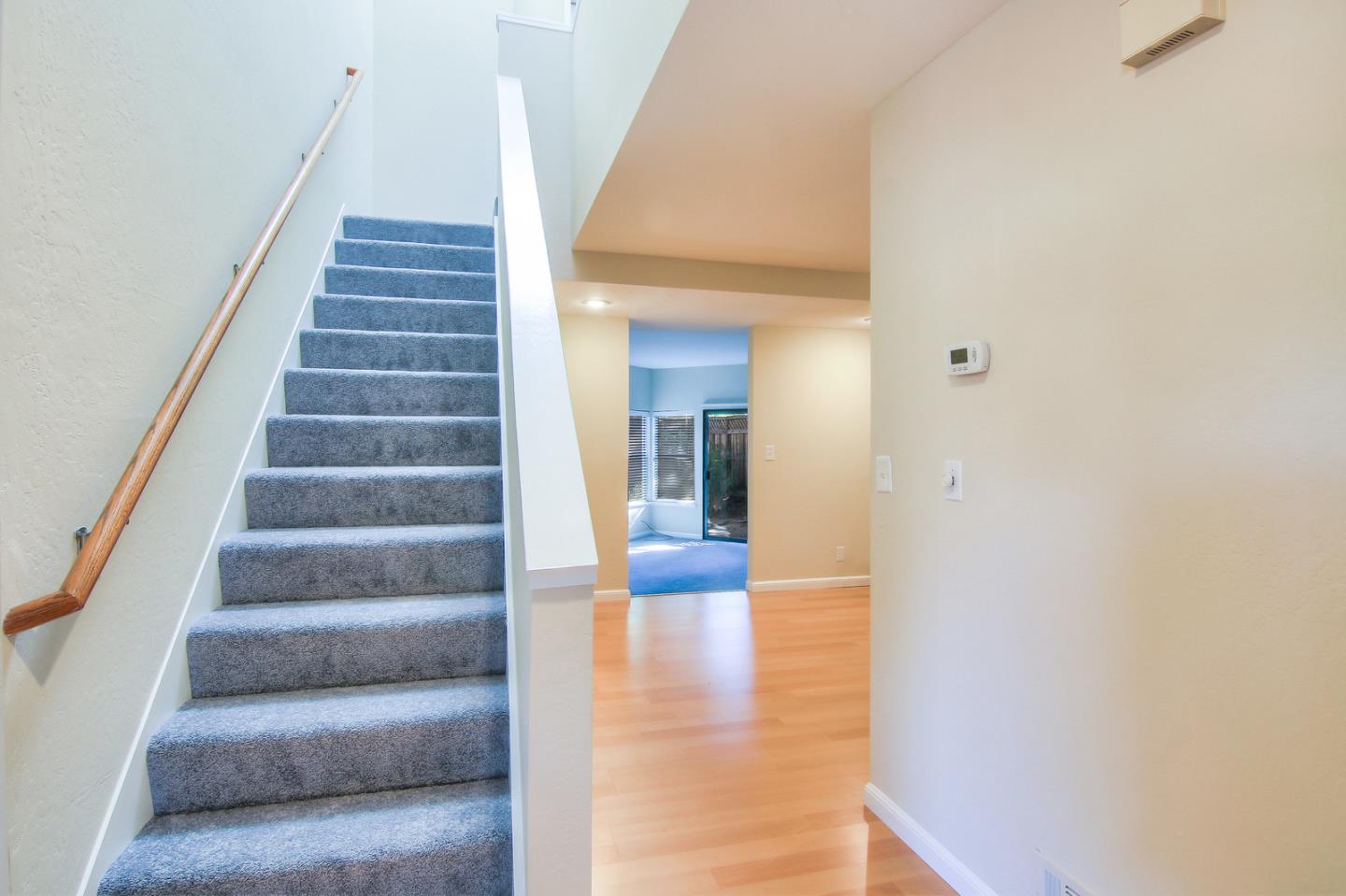 Detail Gallery Image 2 of 24 For 1157 Villa St #2,  Mountain View,  CA 94041 - 2 Beds | 2/1 Baths