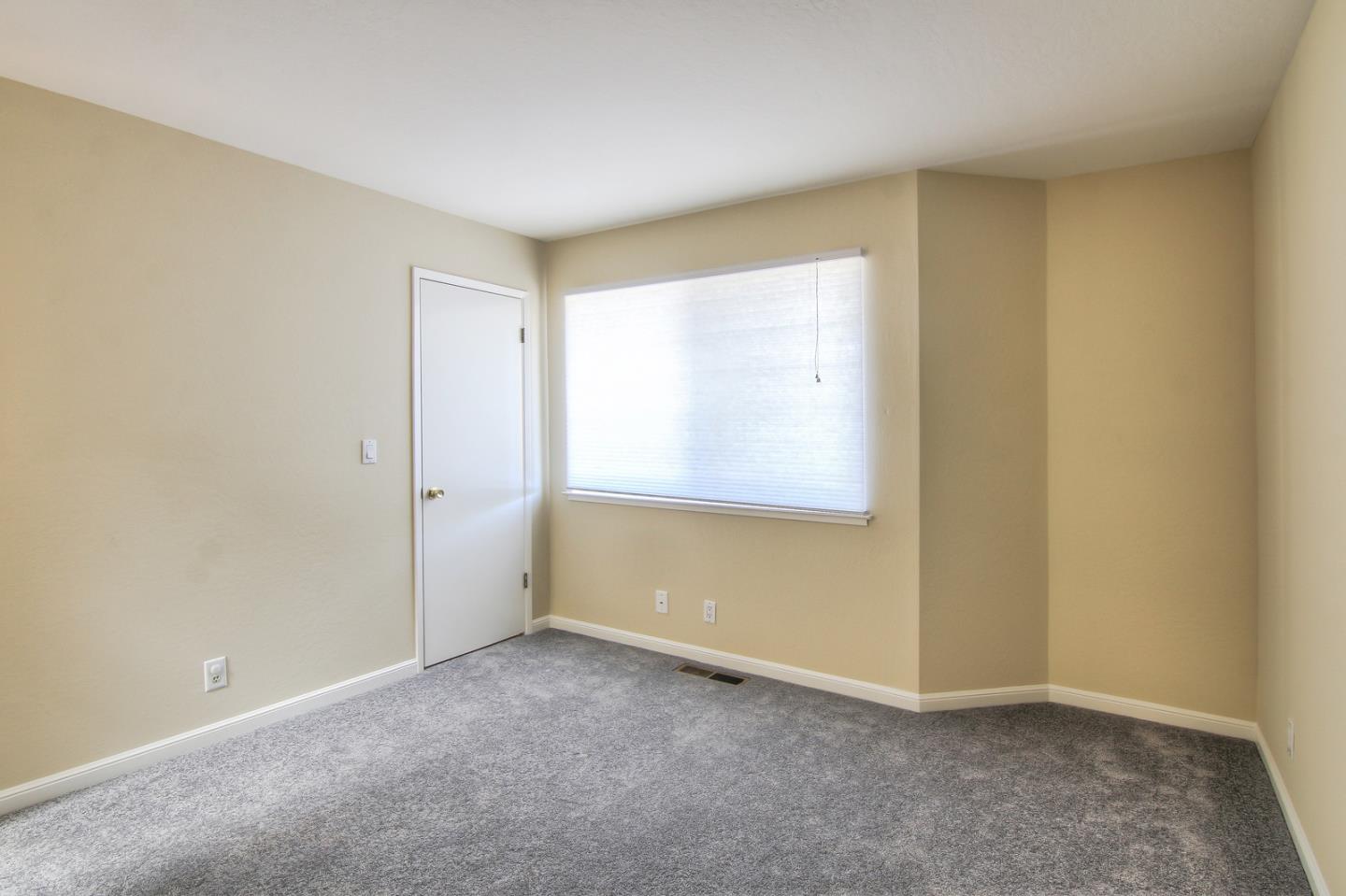Detail Gallery Image 22 of 24 For 1157 Villa St #2,  Mountain View,  CA 94041 - 2 Beds | 2/1 Baths