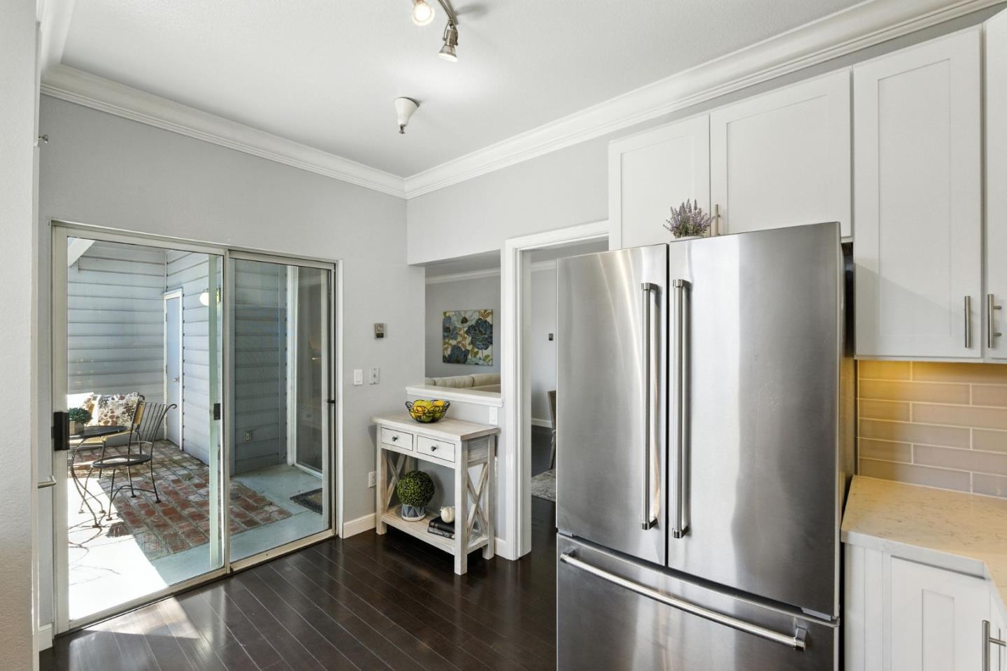 Detail Gallery Image 11 of 59 For 425 Cork Harbour Cir #G,  Redwood Shores,  CA 94065 - 2 Beds | 2 Baths