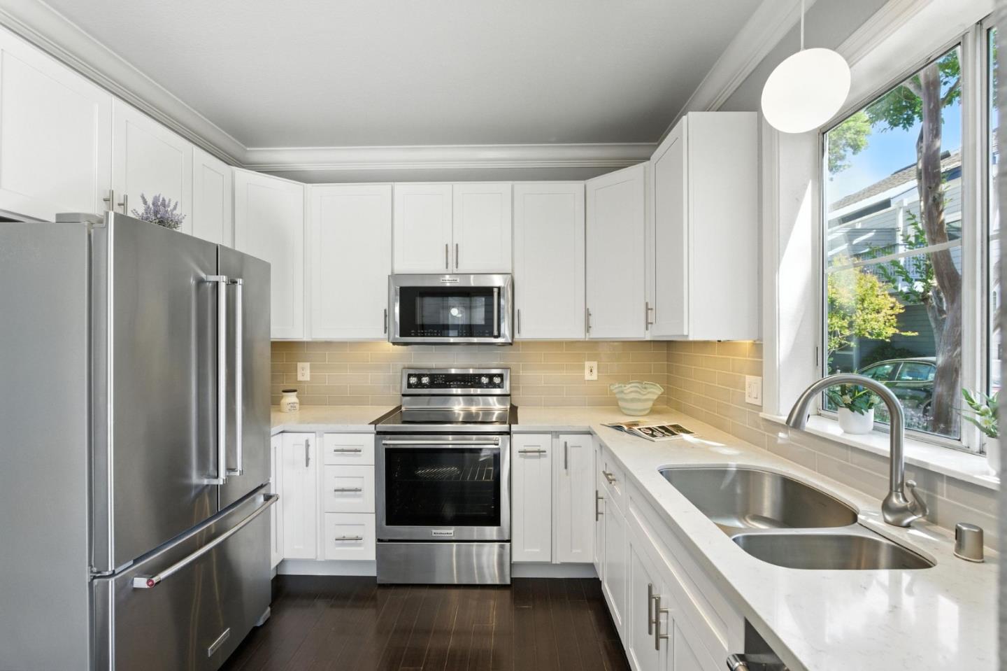 Detail Gallery Image 16 of 59 For 425 Cork Harbour Cir #G,  Redwood Shores,  CA 94065 - 2 Beds | 2 Baths