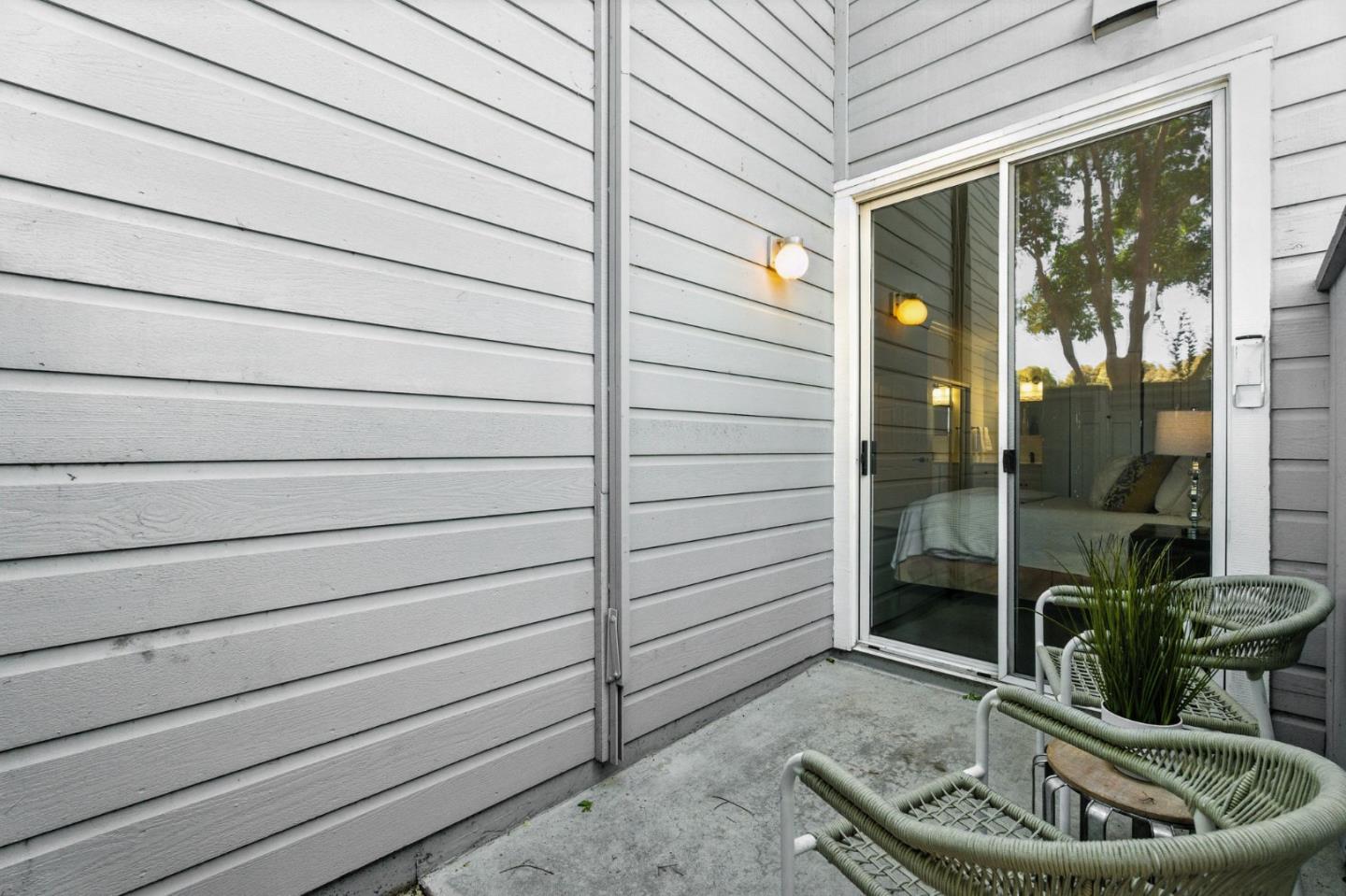 Detail Gallery Image 40 of 59 For 425 Cork Harbour Cir #G,  Redwood Shores,  CA 94065 - 2 Beds | 2 Baths