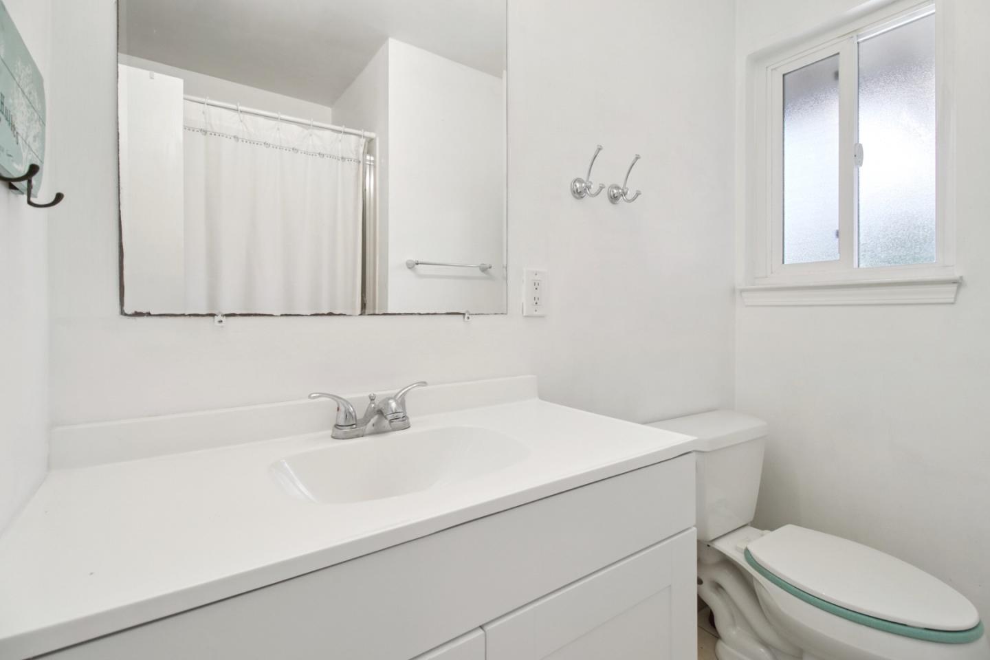 Detail Gallery Image 12 of 25 For 1491 Kooser Rd, San Jose,  CA 95118 - 3 Beds | 2 Baths