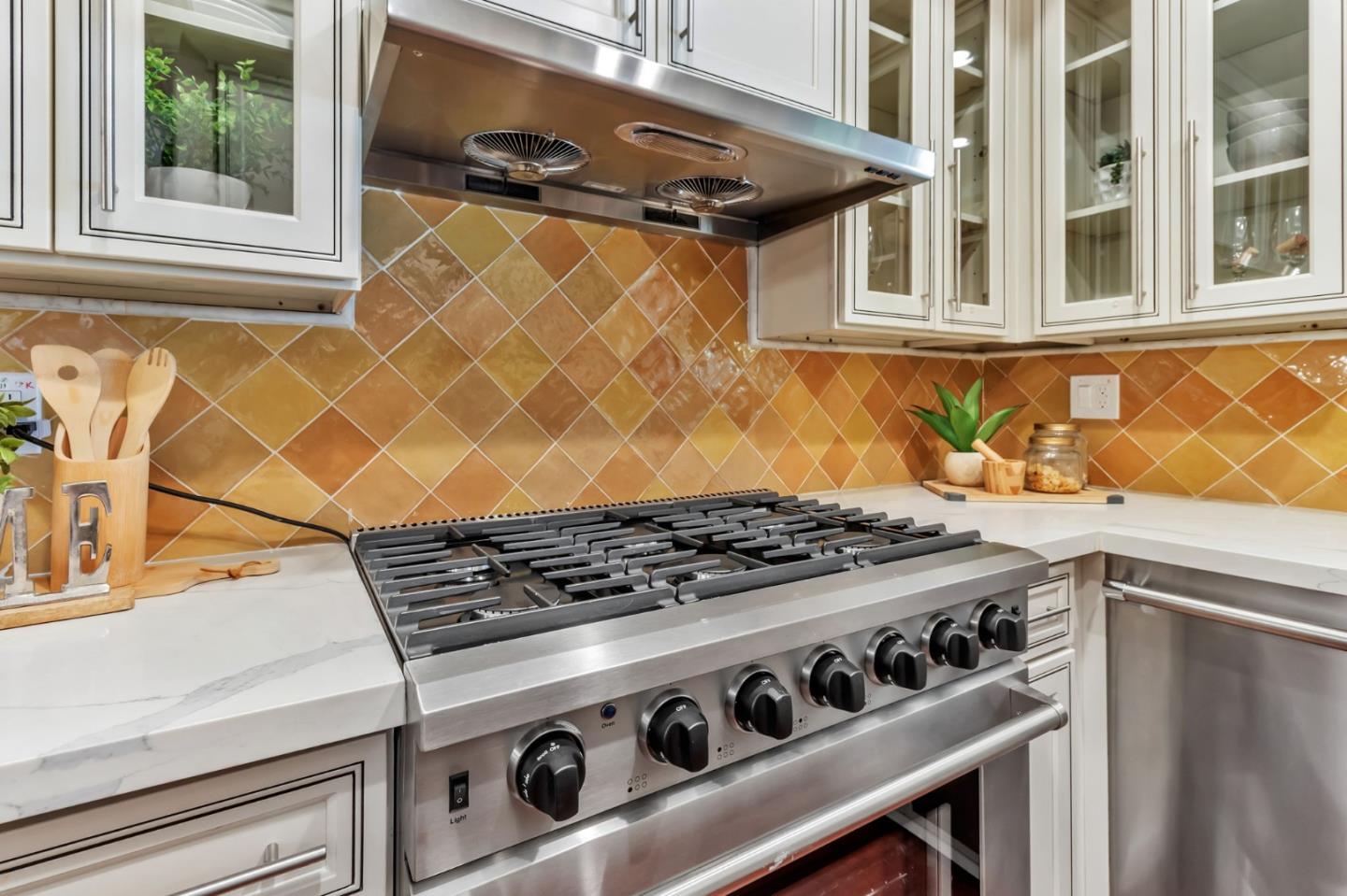 Detail Gallery Image 12 of 69 For 2789 Gavilan Dr, San Jose,  CA 95148 - 3 Beds | 2 Baths