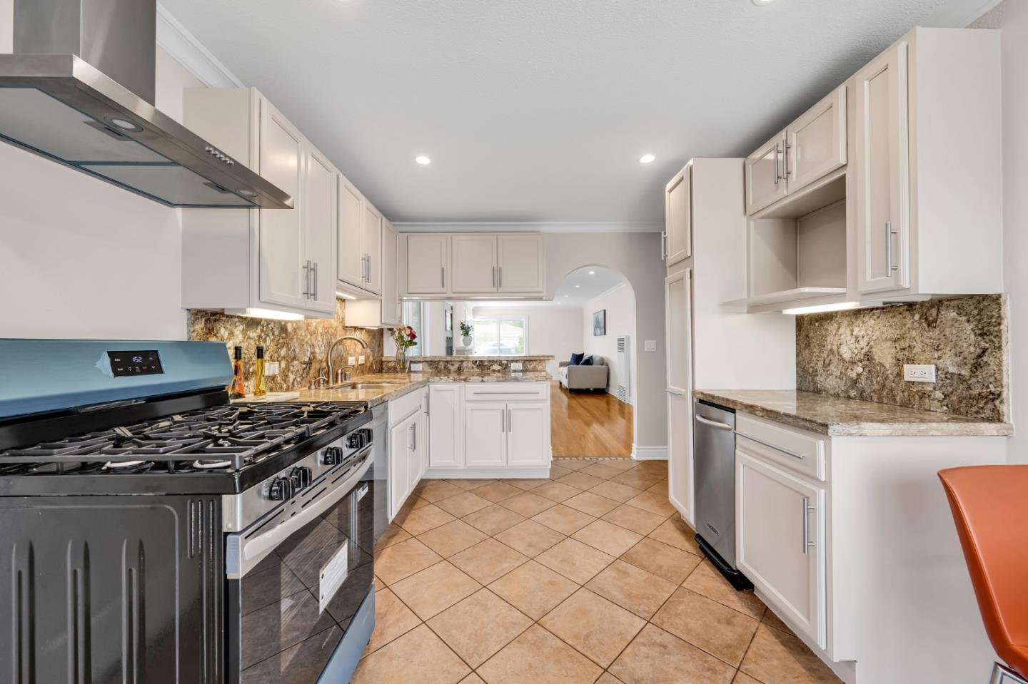 Detail Gallery Image 17 of 34 For 13612 Emilie Dr, San Jose,  CA 95127 - 3 Beds | 1 Baths
