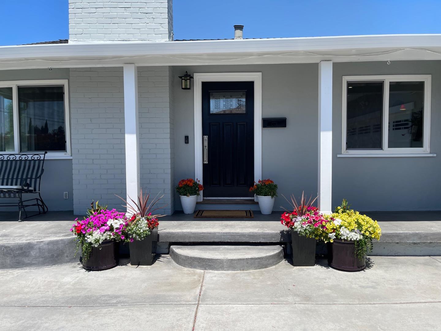 Detail Gallery Image 3 of 34 For 13612 Emilie Dr, San Jose,  CA 95127 - 3 Beds | 1 Baths