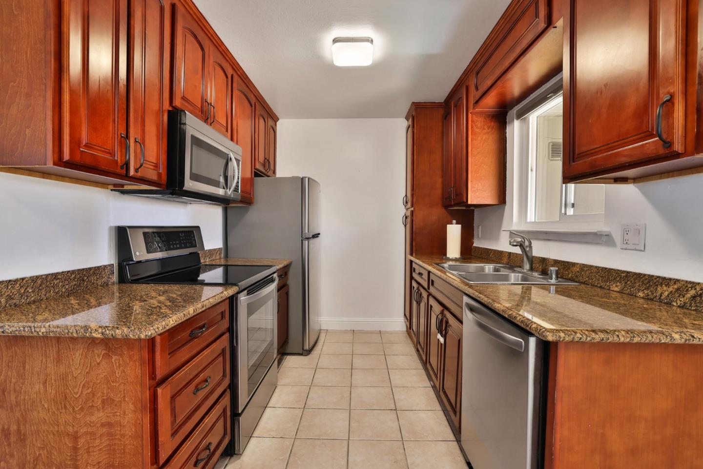 3598 Payne AVE 8, San Jose CA 95117