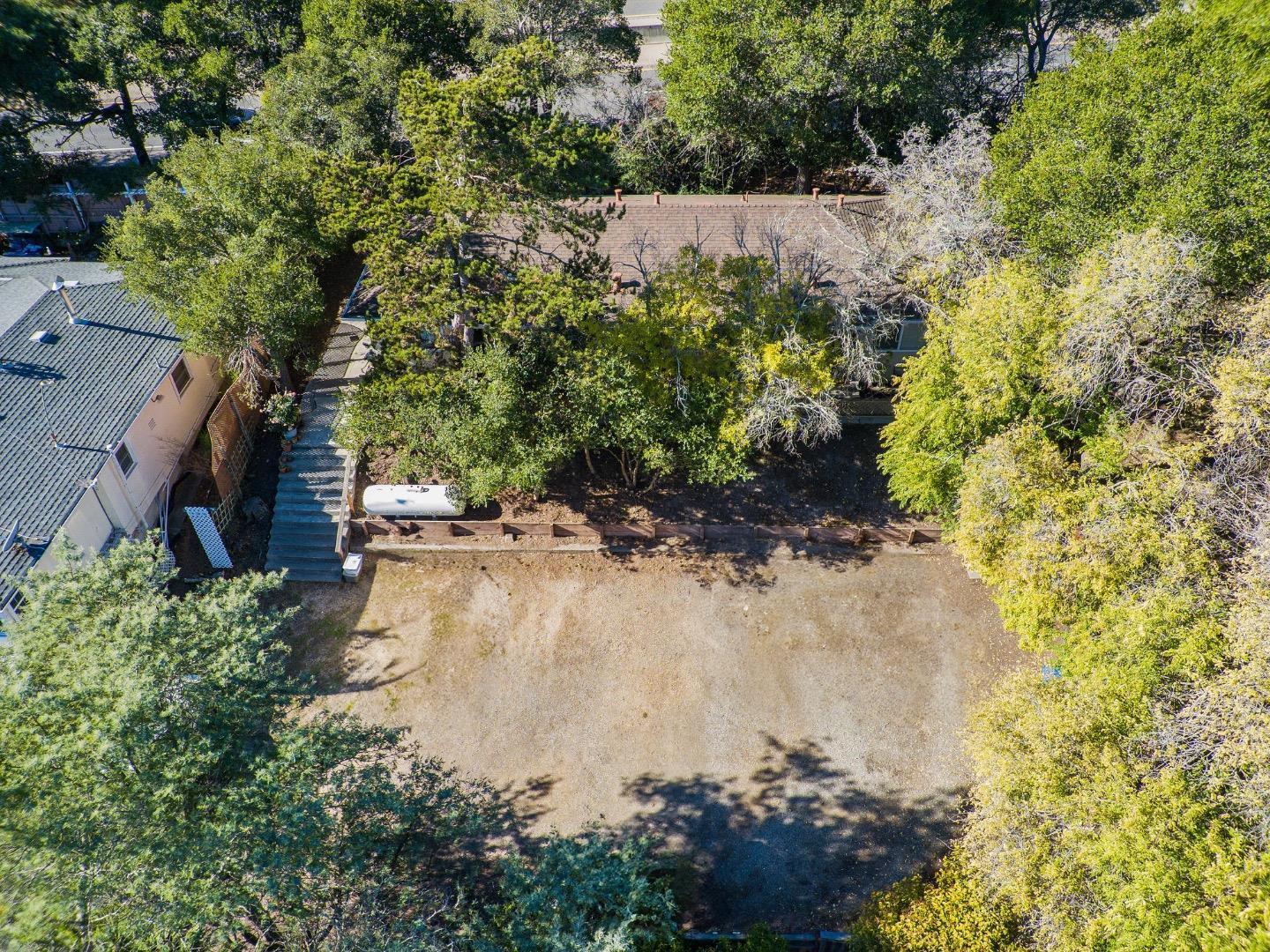 Detail Gallery Image 6 of 14 For 118-122 Beulah Ct, Santa Cruz,  CA 95060 - – Beds | – Baths