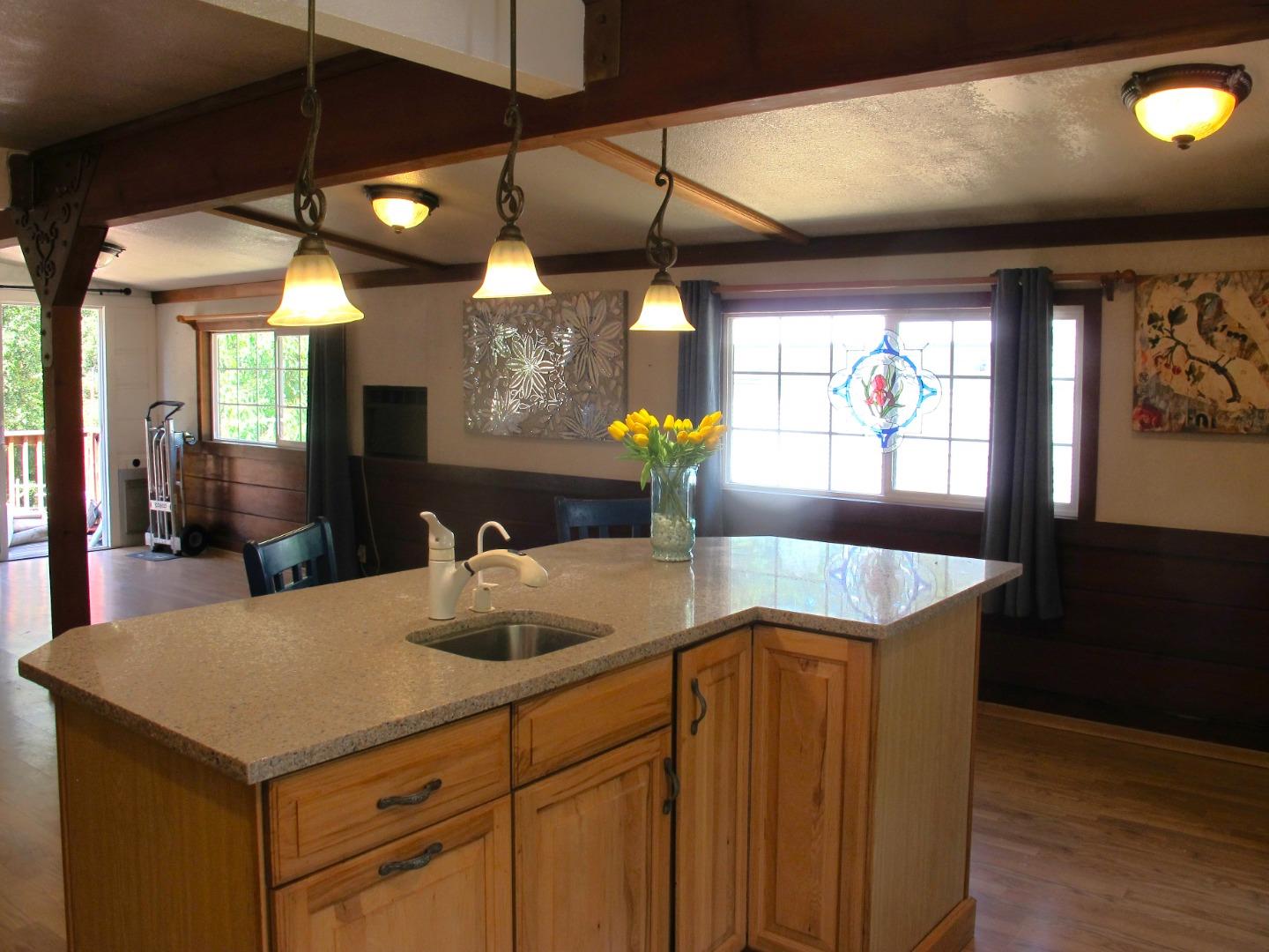 Detail Gallery Image 4 of 26 For 235 Apple Knoll Dr, Boulder Creek,  CA 95006 - 2 Beds | 2 Baths