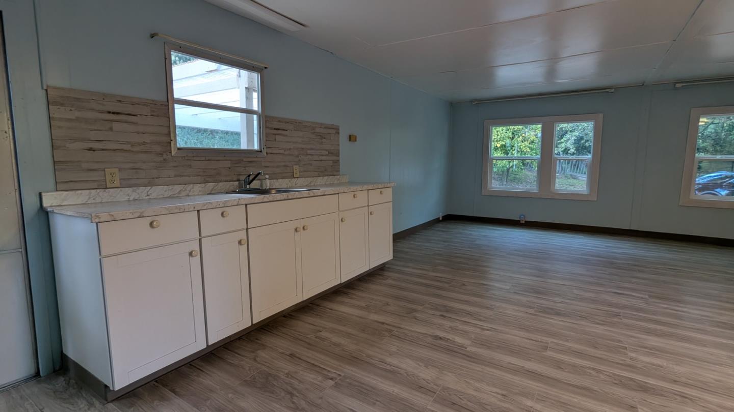 Detail Gallery Image 16 of 20 For 1148 via Del Sol Rd, Salinas,  CA 93907 - 3 Beds | 2 Baths