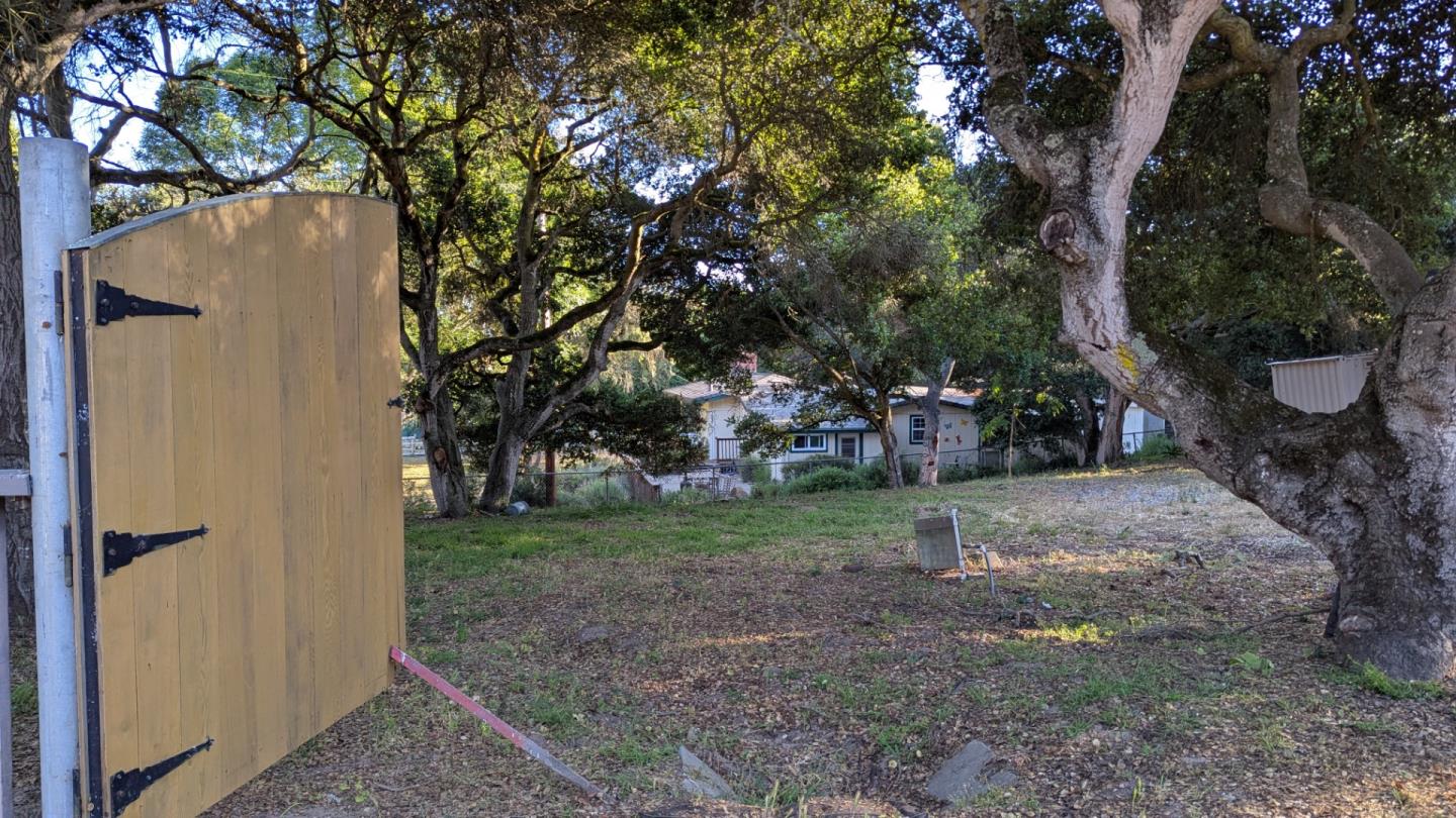 Detail Gallery Image 3 of 20 For 1148 via Del Sol Rd, Salinas,  CA 93907 - 3 Beds | 2 Baths
