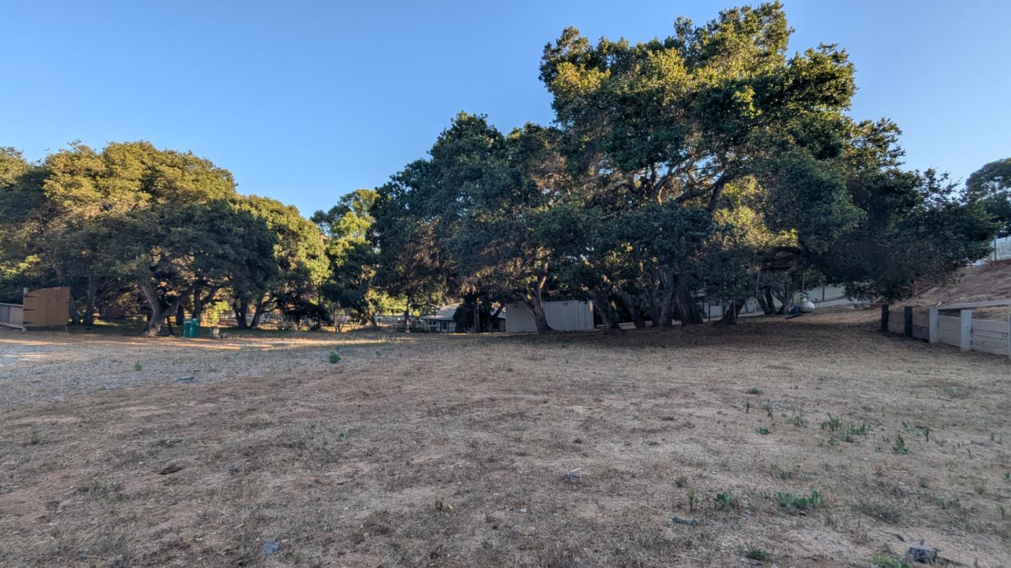 Detail Gallery Image 7 of 20 For 1148 via Del Sol Rd, Salinas,  CA 93907 - 3 Beds | 2 Baths