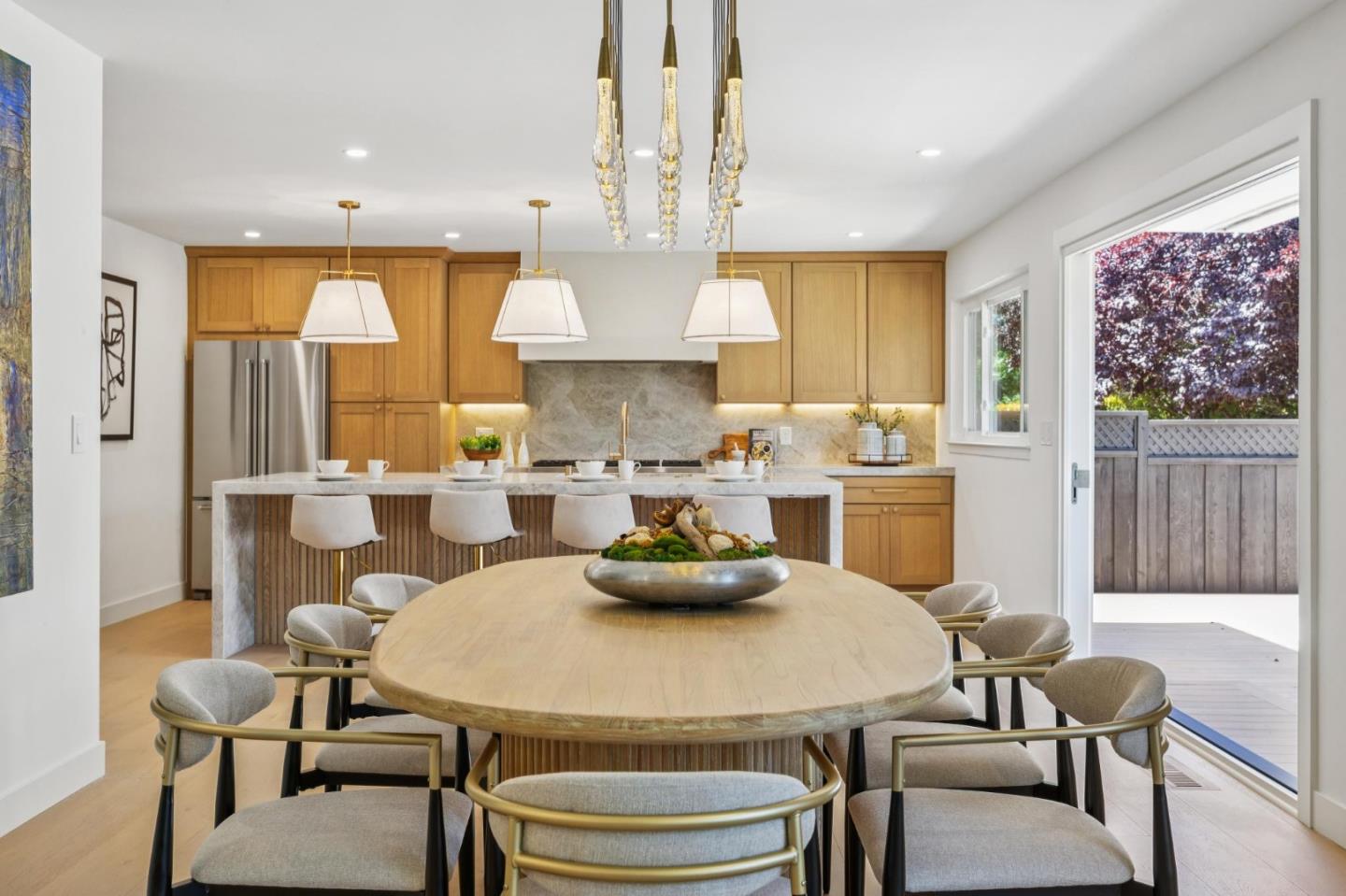 Detail Gallery Image 10 of 37 For 3706 Laurel Way, Redwood City,  CA 94062 - 3 Beds | 2/1 Baths