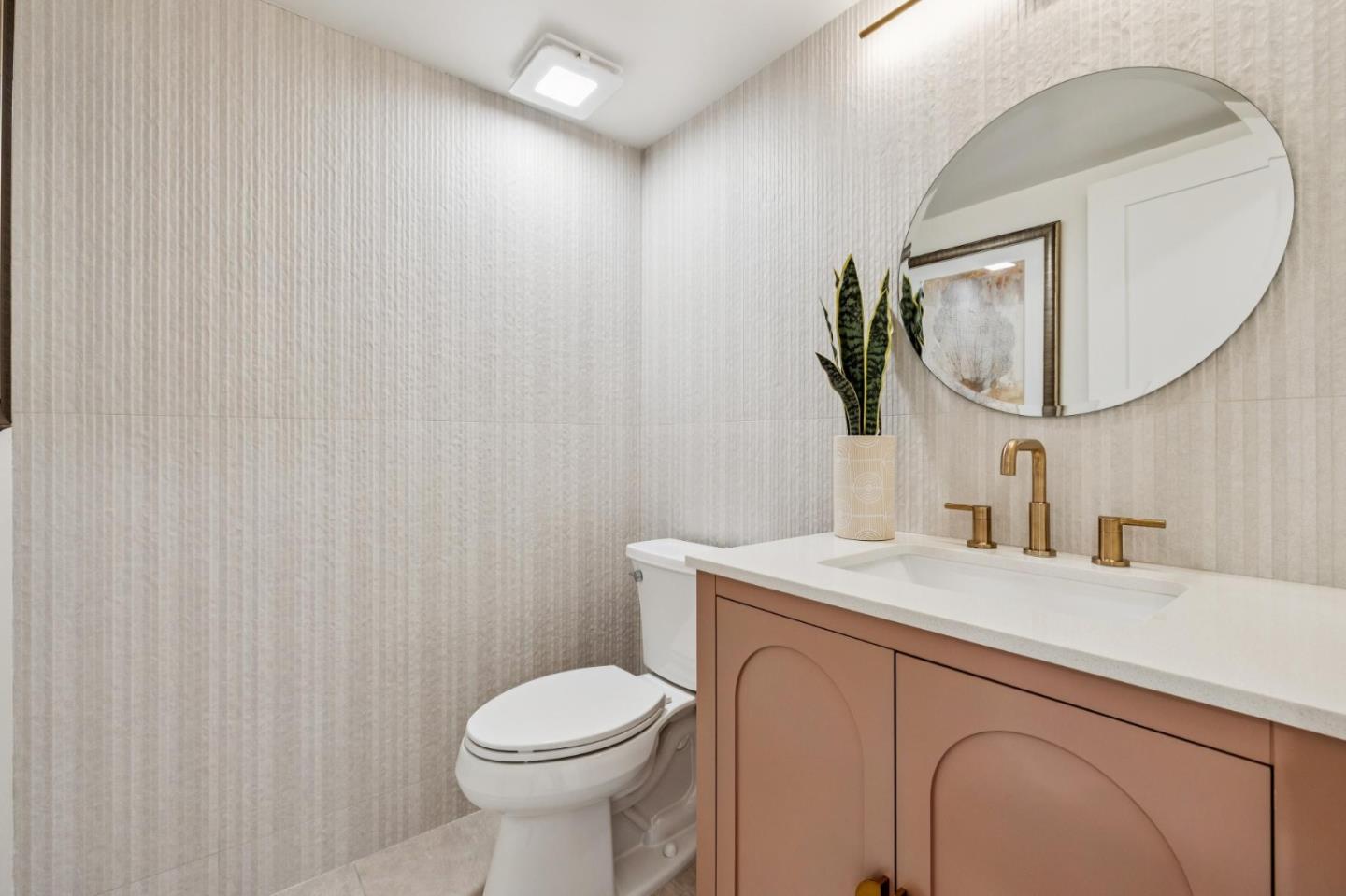 Detail Gallery Image 16 of 37 For 3706 Laurel Way, Redwood City,  CA 94062 - 3 Beds | 2/1 Baths