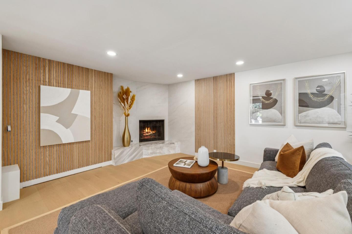 Detail Gallery Image 18 of 37 For 3706 Laurel Way, Redwood City,  CA 94062 - 3 Beds | 2/1 Baths