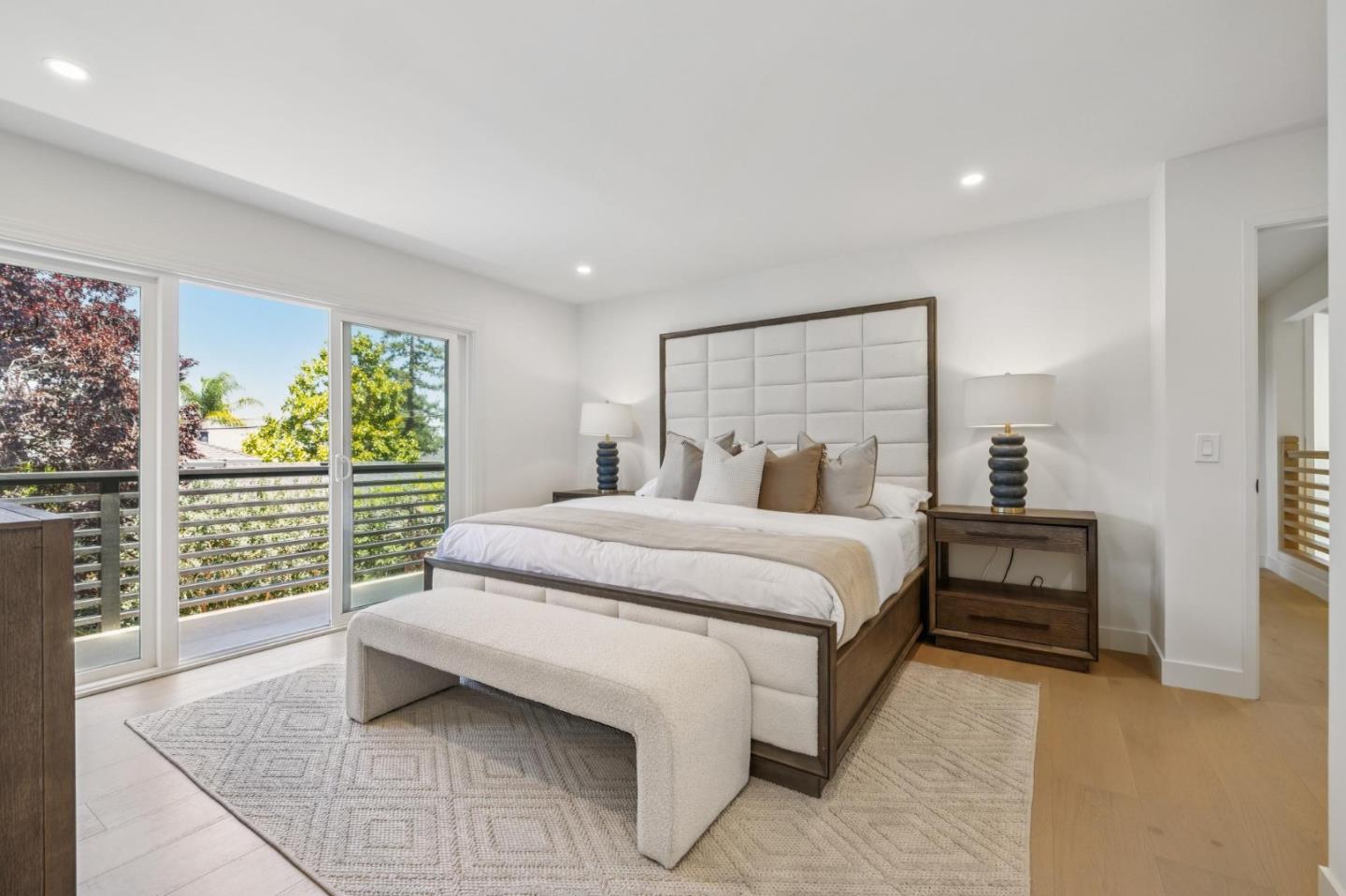 Detail Gallery Image 19 of 37 For 3706 Laurel Way, Redwood City,  CA 94062 - 3 Beds | 2/1 Baths
