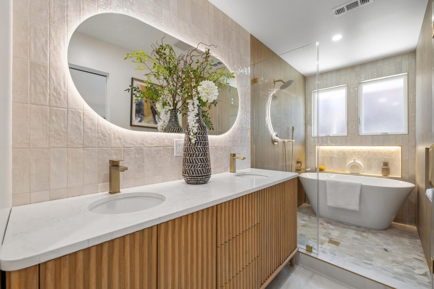Detail Gallery Image 21 of 37 For 3706 Laurel Way, Redwood City,  CA 94062 - 3 Beds | 2/1 Baths