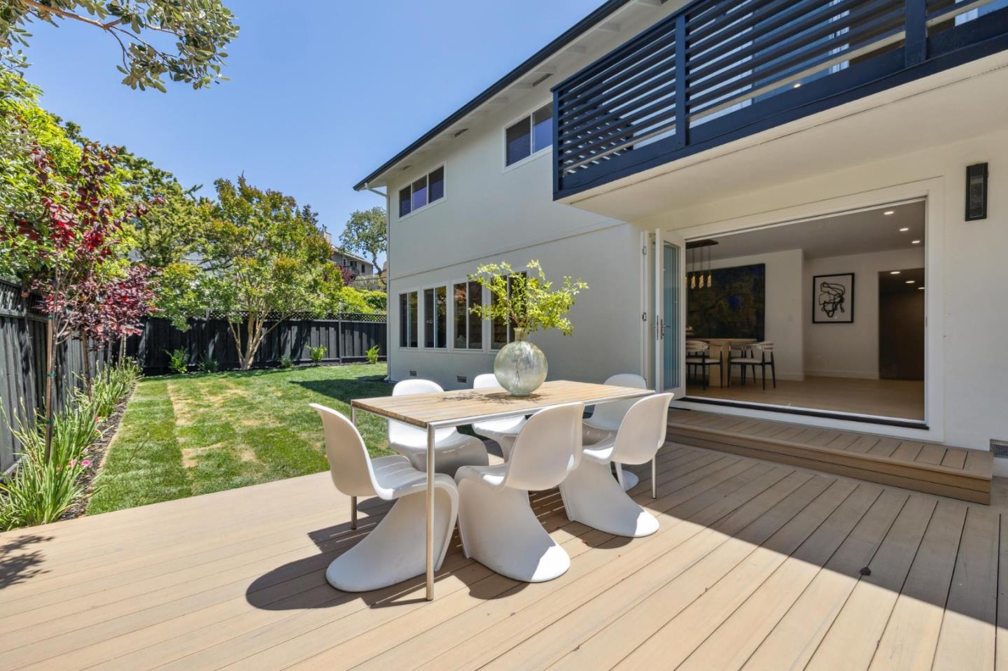 Detail Gallery Image 29 of 37 For 3706 Laurel Way, Redwood City,  CA 94062 - 3 Beds | 2/1 Baths