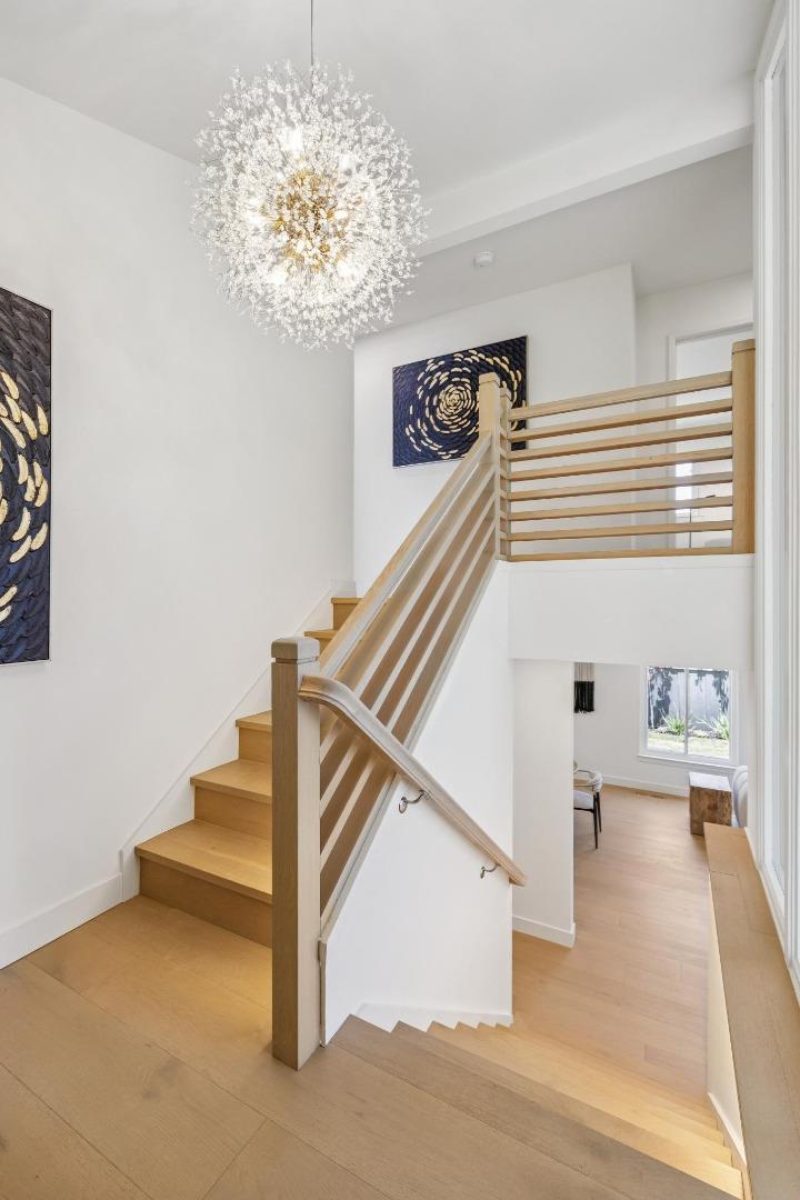 Detail Gallery Image 6 of 37 For 3706 Laurel Way, Redwood City,  CA 94062 - 3 Beds | 2/1 Baths