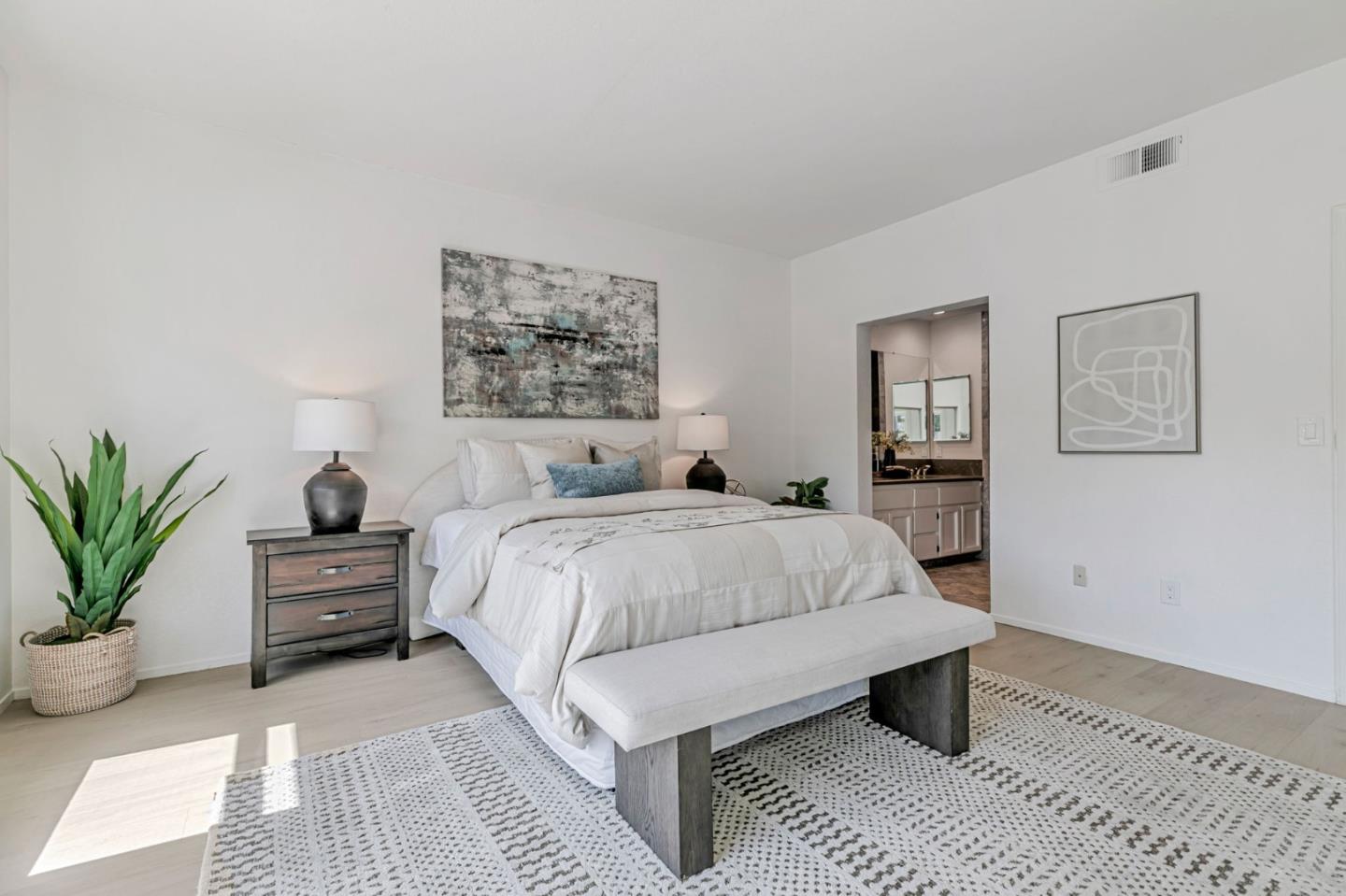 Detail Gallery Image 25 of 63 For 3230 Lake Albano Cir, San Jose,  CA 95135 - 2 Beds | 2/1 Baths