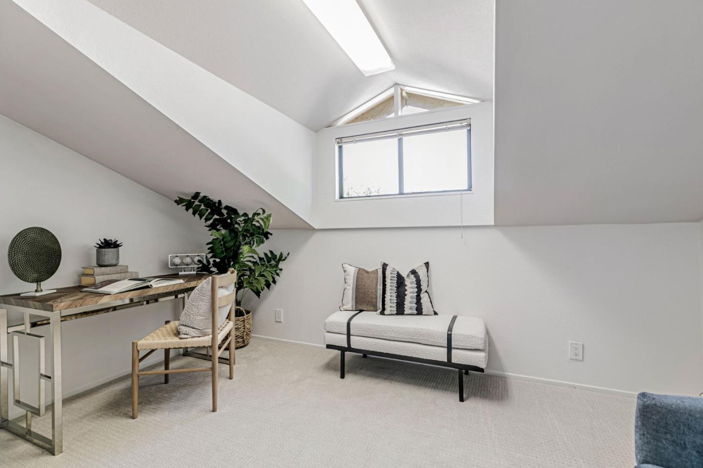 Detail Gallery Image 36 of 63 For 3230 Lake Albano Cir, San Jose,  CA 95135 - 2 Beds | 2/1 Baths