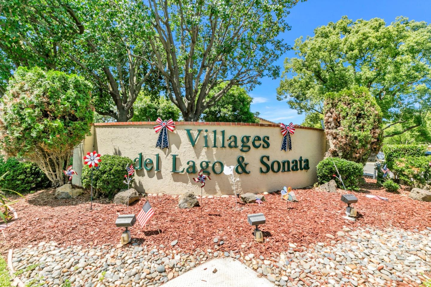 Detail Gallery Image 53 of 63 For 3230 Lake Albano Cir, San Jose,  CA 95135 - 2 Beds | 2/1 Baths