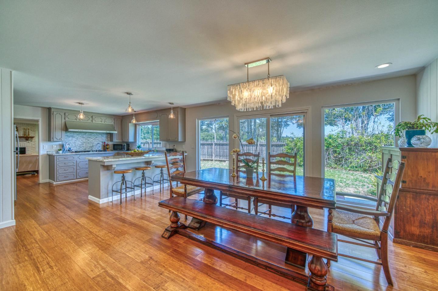 Detail Gallery Image 14 of 44 For 69 Hollins Dr, Santa Cruz,  CA 95060 - 4 Beds | 2 Baths