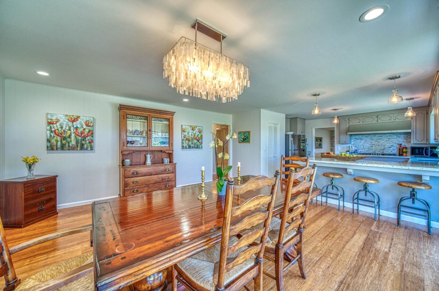 Detail Gallery Image 16 of 44 For 69 Hollins Dr, Santa Cruz,  CA 95060 - 4 Beds | 2 Baths
