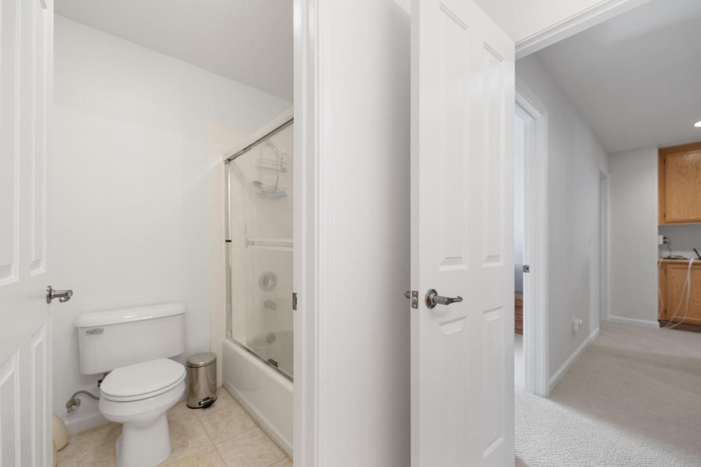 Detail Gallery Image 21 of 37 For 3963 Mosher Dr, San Jose,  CA 95135 - 3 Beds | 2/1 Baths