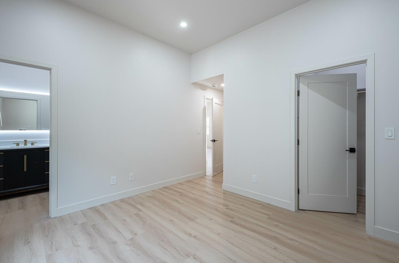 Detail Gallery Image 15 of 25 For 987 Harcourt #C,  Seaside,  CA 93955 - 3 Beds | 1/1 Baths